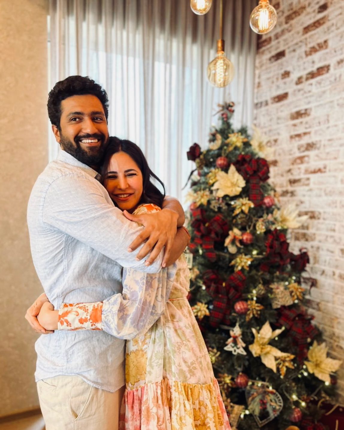 happy hug day 2022, happy hug day, valentine day 2022, katrina kaif, vicky kaushal
