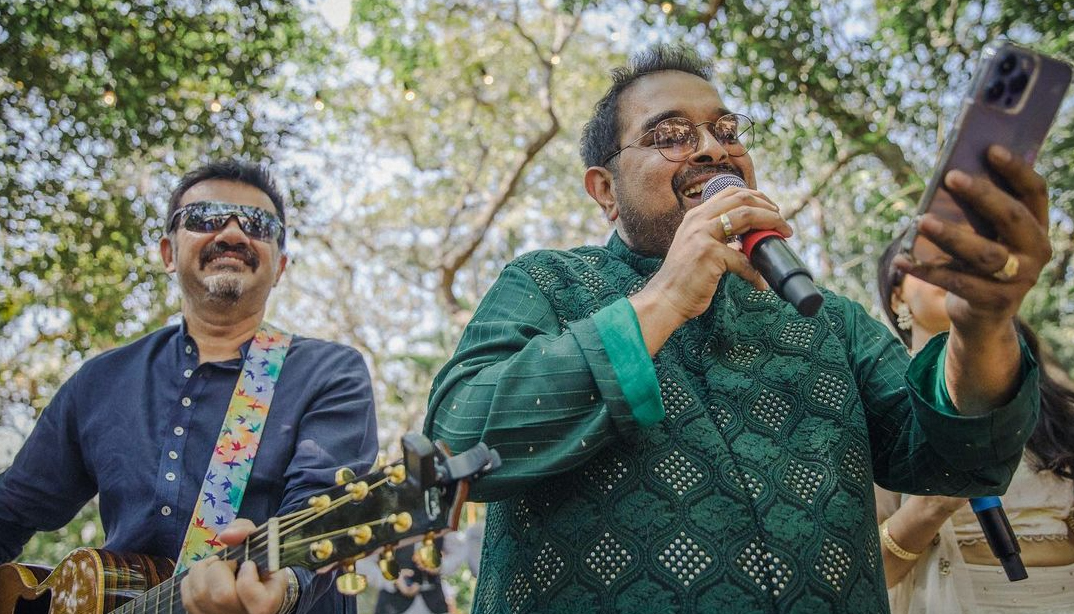 farhan akhtar, shibani dandekar, shankar mahadevan,