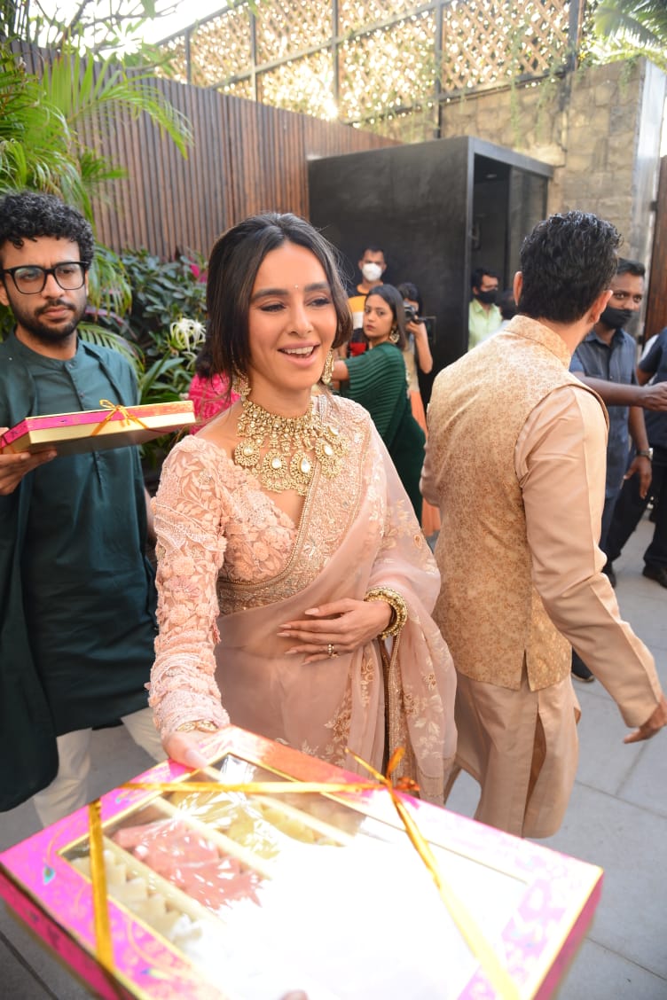 farhan akhtar, shibani dandekar, shibani dandekar age,