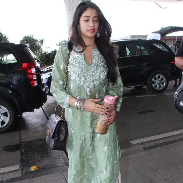 Janhvi Kapoor, Janhvi Kapoor bags, Janhvi Kapoor expensive bags, Janhvi Kapoor expensive things