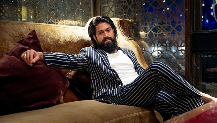 yash, kgf chapter 2 release, prashanth neel,