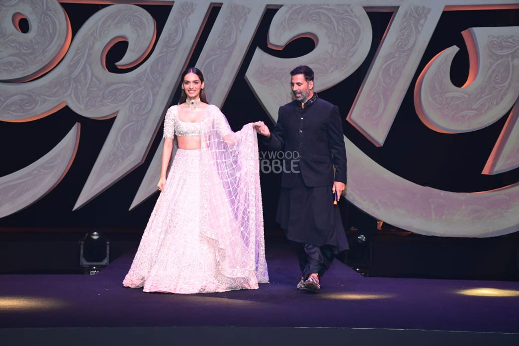 akshay kumar, manushi chhillar, prithviraj,