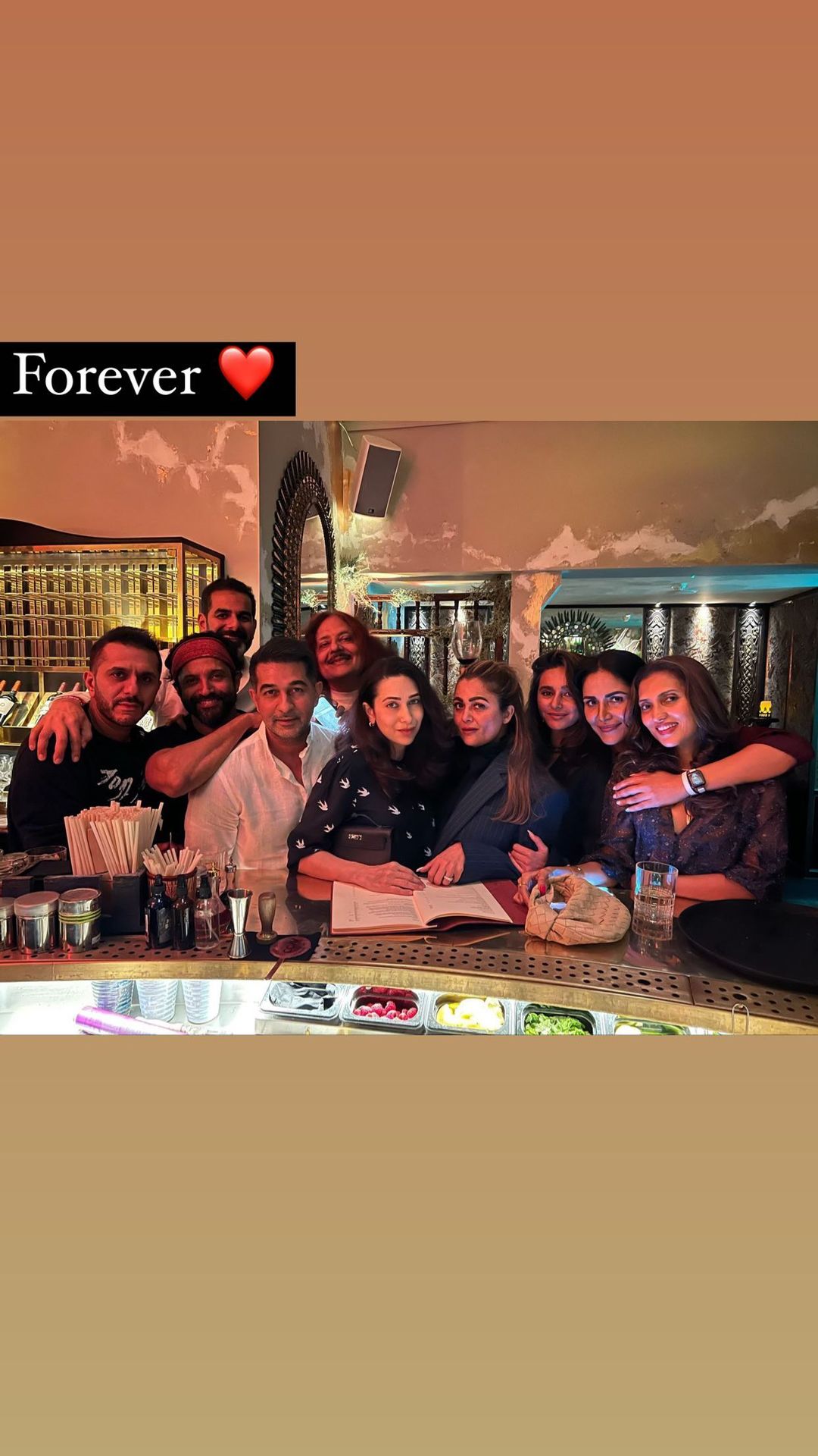 amrita arora instagram, farhan akhtar, shibani dandekar,