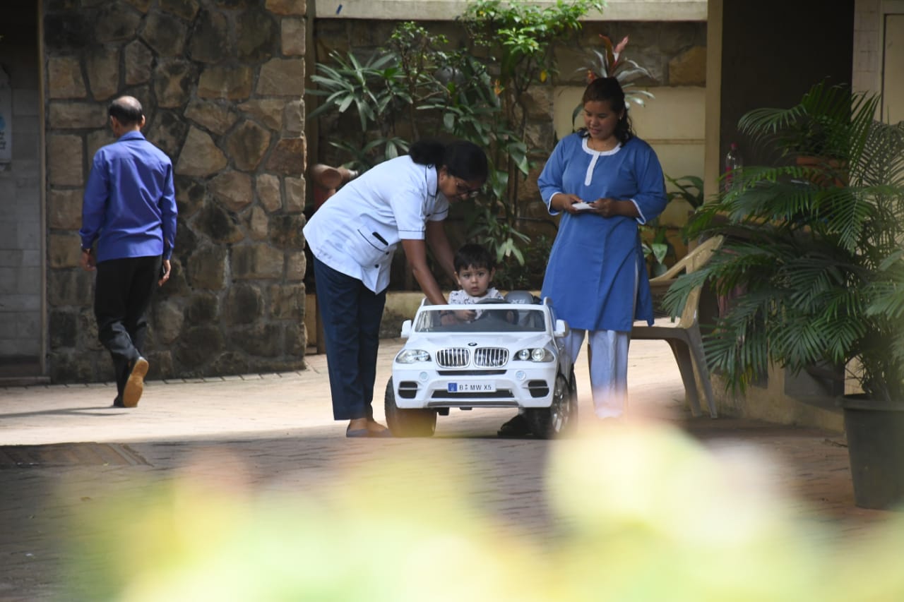 jeh ali khan, jeh ali khan photos, kareena kapoor,