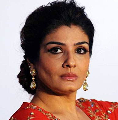 raveena tandon, raveena tandon twitter, raveena tandon on being eve teased pinched,