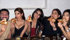 Khushi Kapoor and Nysa Devgan are too relatable as they gorge on pizzas in inside pics from party