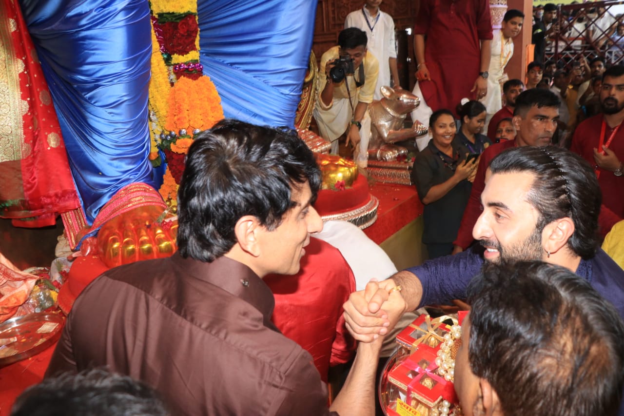 ranbir kapoor, lalbaugcha raja, sonu sood,