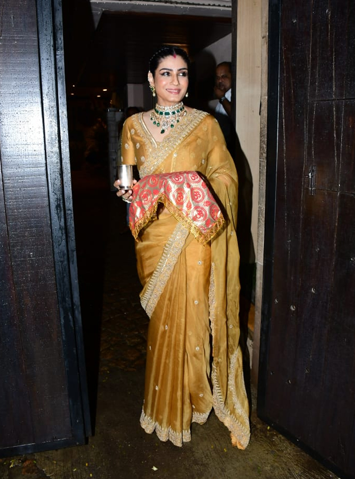 Karwa Chauth 2022: Shilpa Shetty, Raveena Tandon, Natasha Dalal Soak In ...