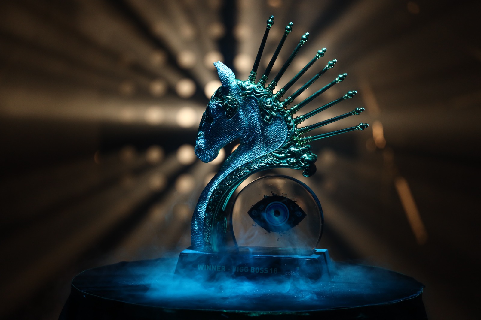 Bigg-Boss-16-trophy-with-iconic-logo-on-it