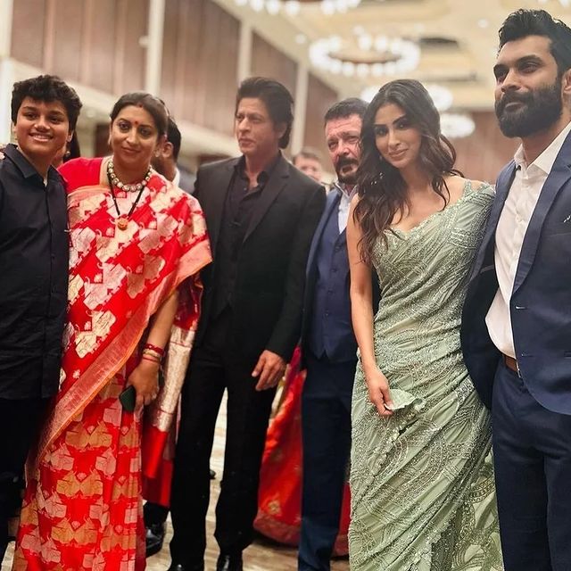 srk-at-smriti-irani-daughter-wedding