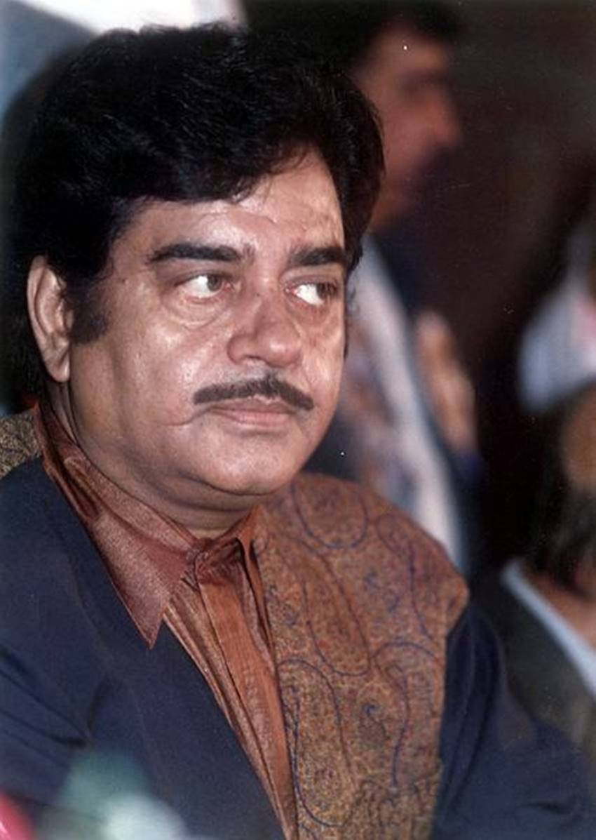 Scar-on-Shatrughan-Sinhas-face