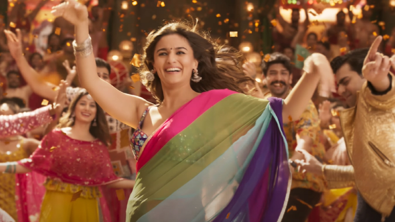 rocky aur rani kii prem kahaani, alia bhatt, alia bhatt saree looks