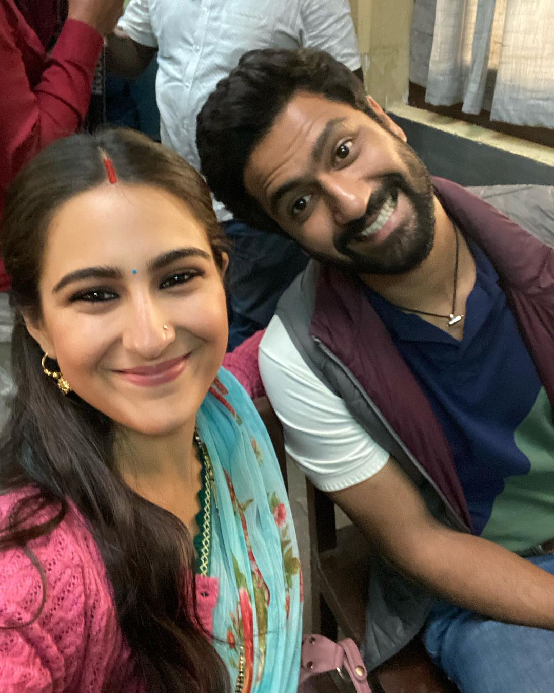 Vicky-Kaushal-and-Sara-Ali-Khan-2
