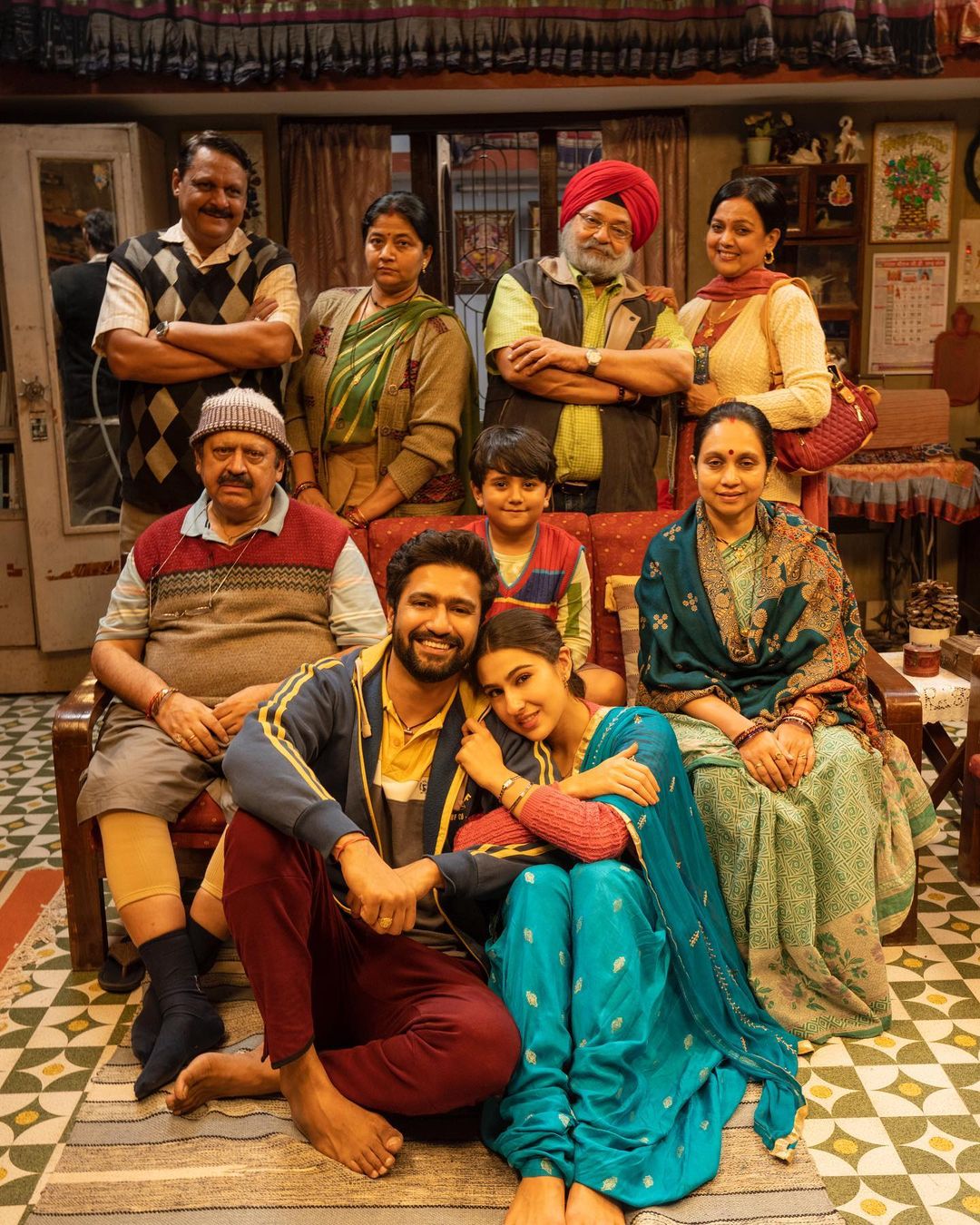 Vicky-Kaushal-and-Sara-Ali-Khan-starrer-Zara-Hatke-Zara-Bachke-1