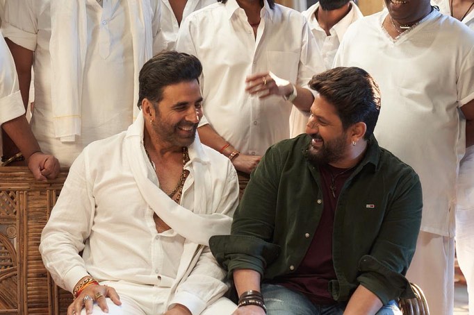 akshay-kumar-and-arshad-warsi-at-the-sets-of-bachchhhan-paandey