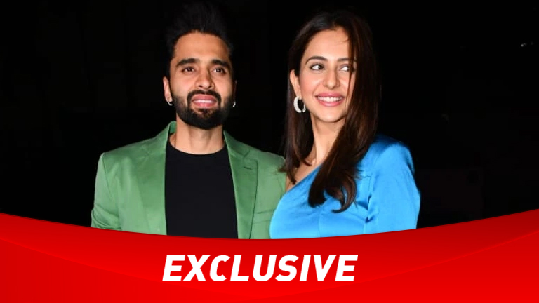 rakul preet singh grand gesture by jackky bhagnani