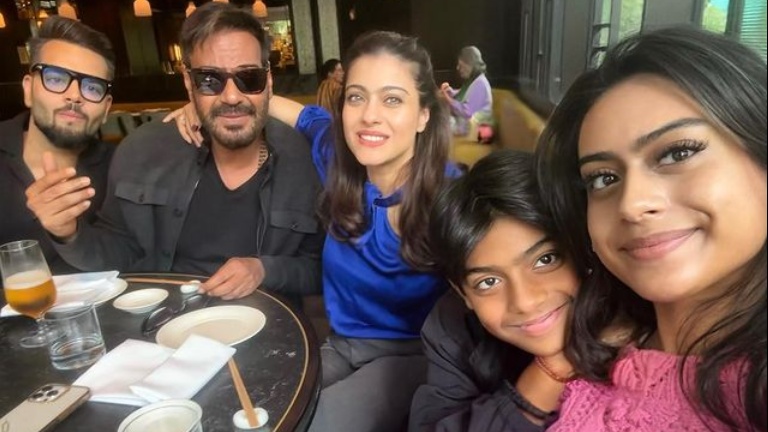ajay devgn with kajol and nysa
