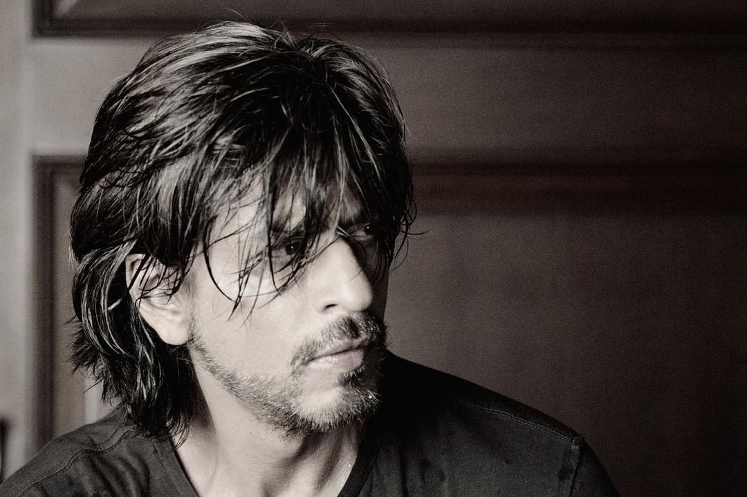 Shah-Rukh-Khan-gets-injured-during-shoot
