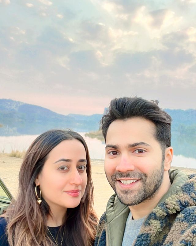 Varun-Dhawan-with-Natasha-Dalal