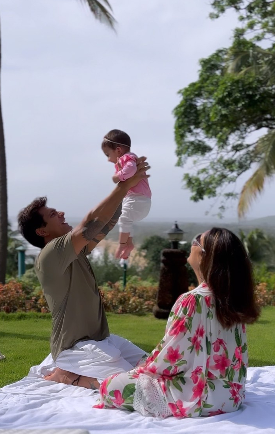 A perfect family picnic