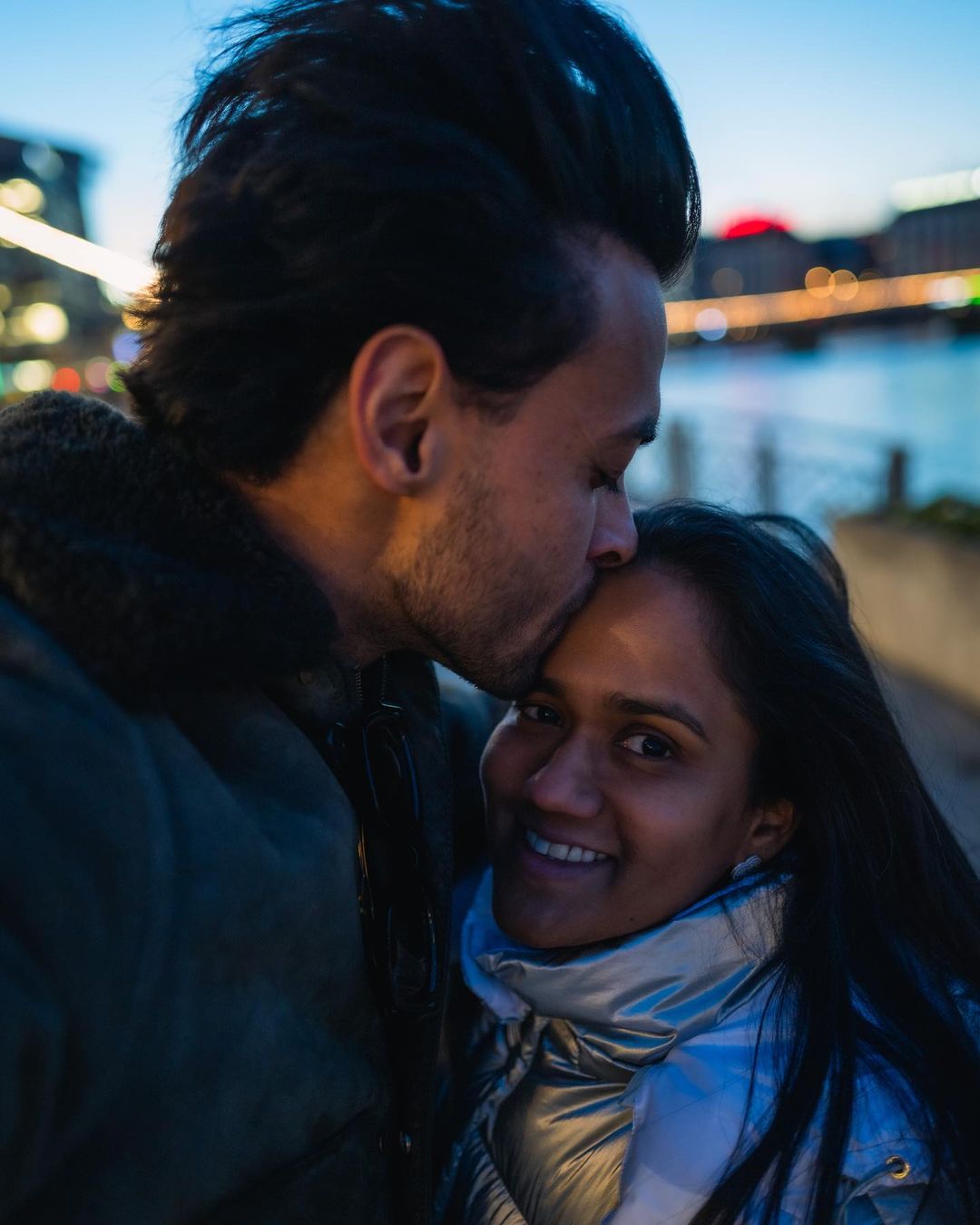 Aayush Sharma's adorable pic with wife Arpita Khan Sharma