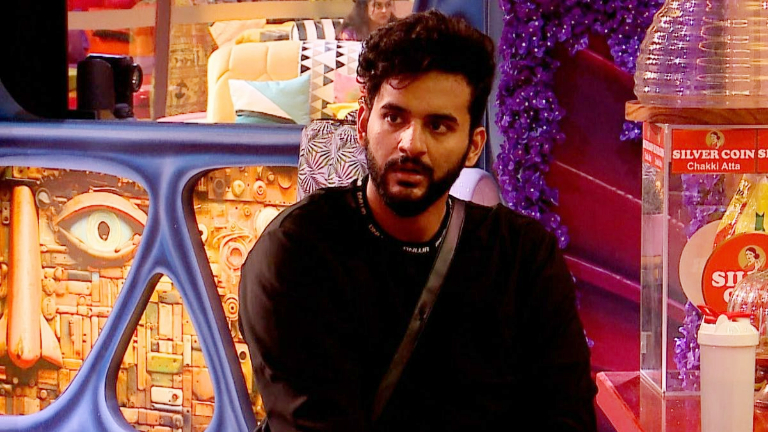 Abhishek Malhan Gets HOSPITALISED Ahead Of Bigg Boss OTT 2 Grand Finale ...