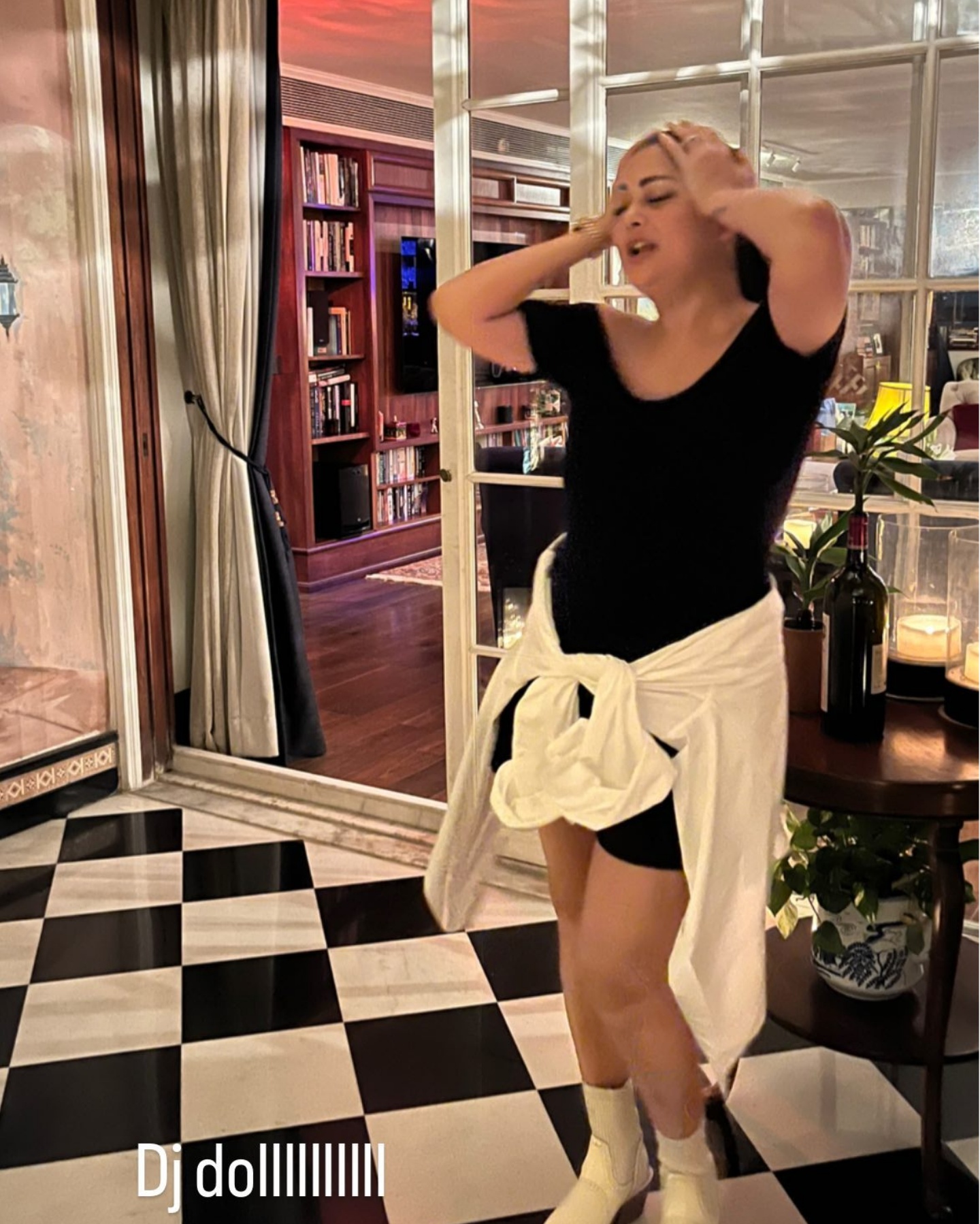 Dj Doll Amrita Arora