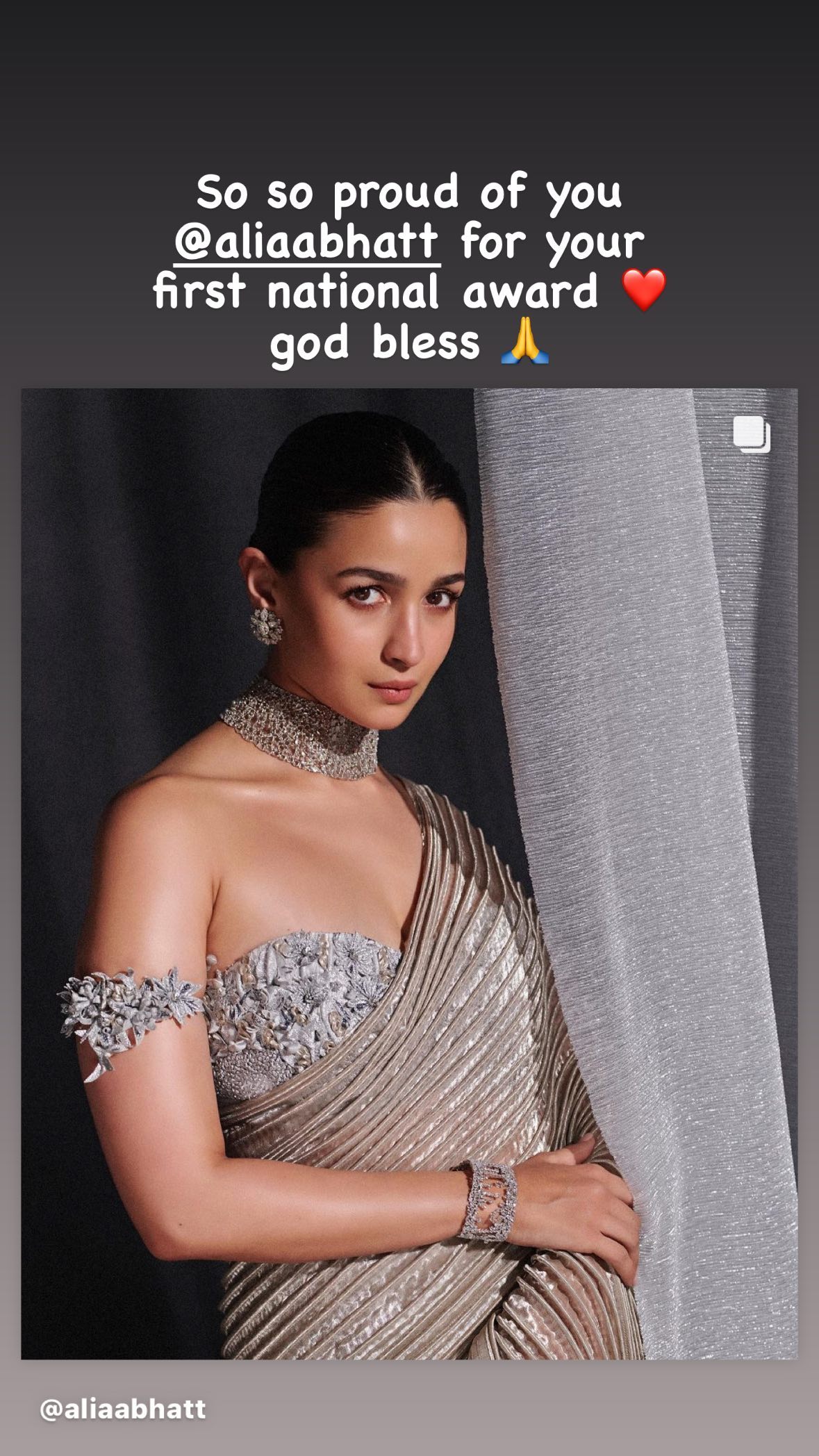 Neetu Kapoor congratulates Alia Bhatt