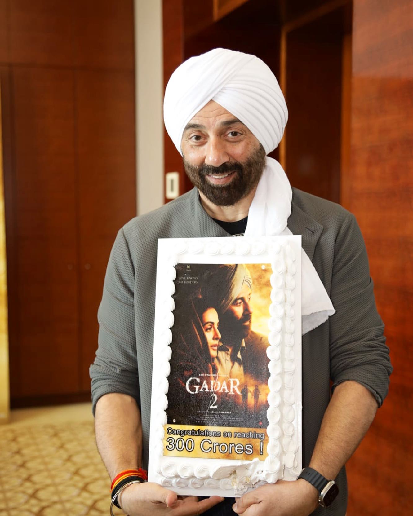 Sunny Deol expresses gratitude