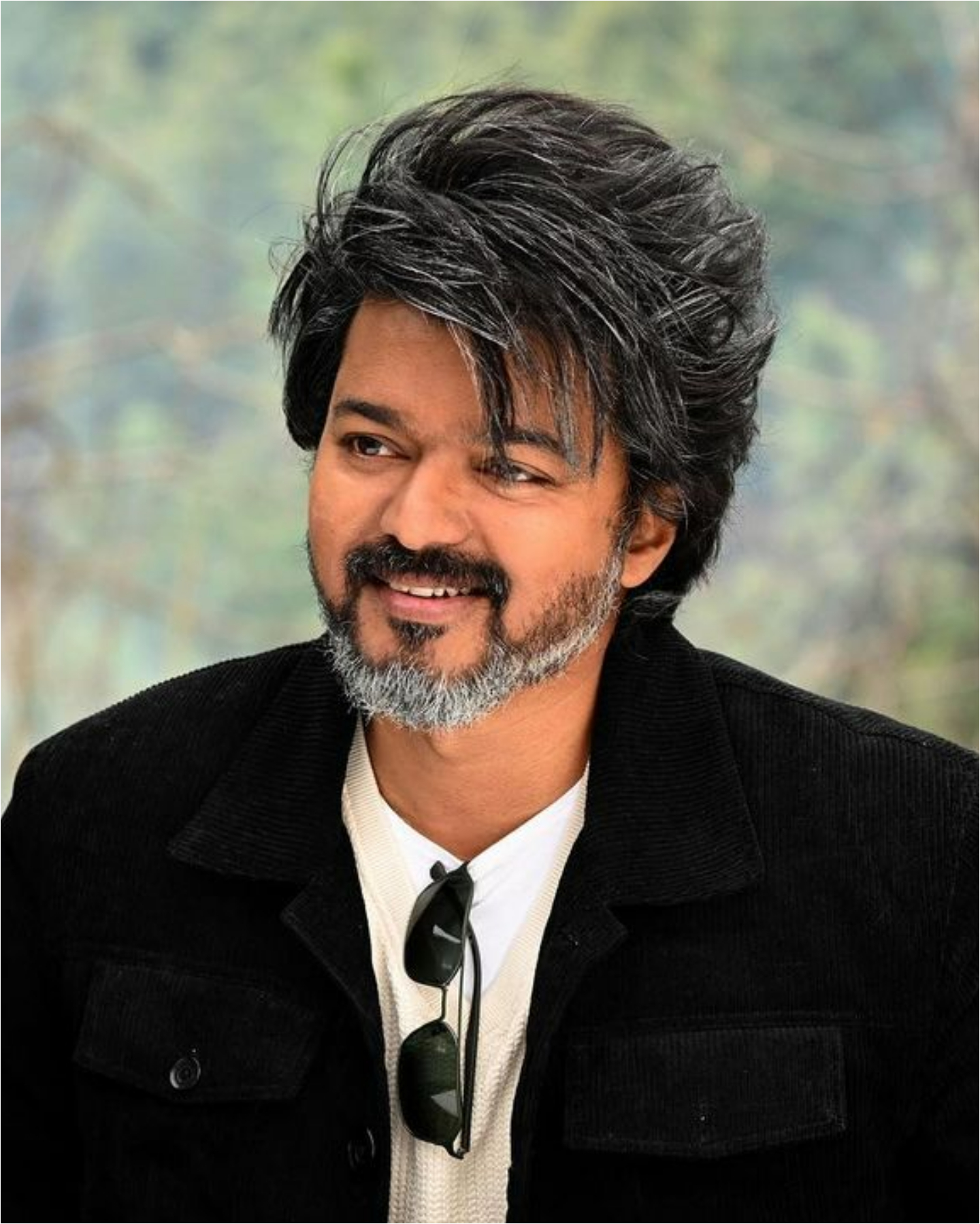 Thalapathy Vijay received a warm welcome