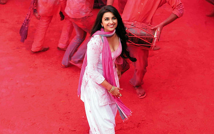 Parineeti Chopra in Daawat E Ishq