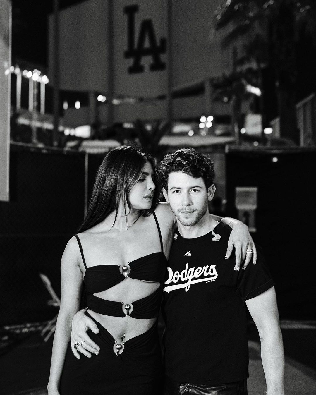 Priyanka-Chopra-Jonas-and-Nick-Jonas