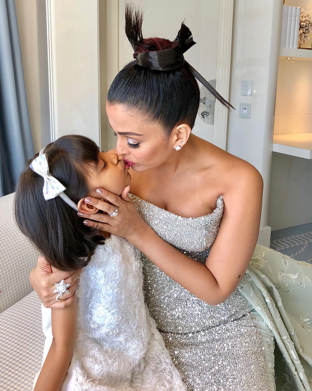 Aishwarya Rai Bachchan with daughter Aaradhya