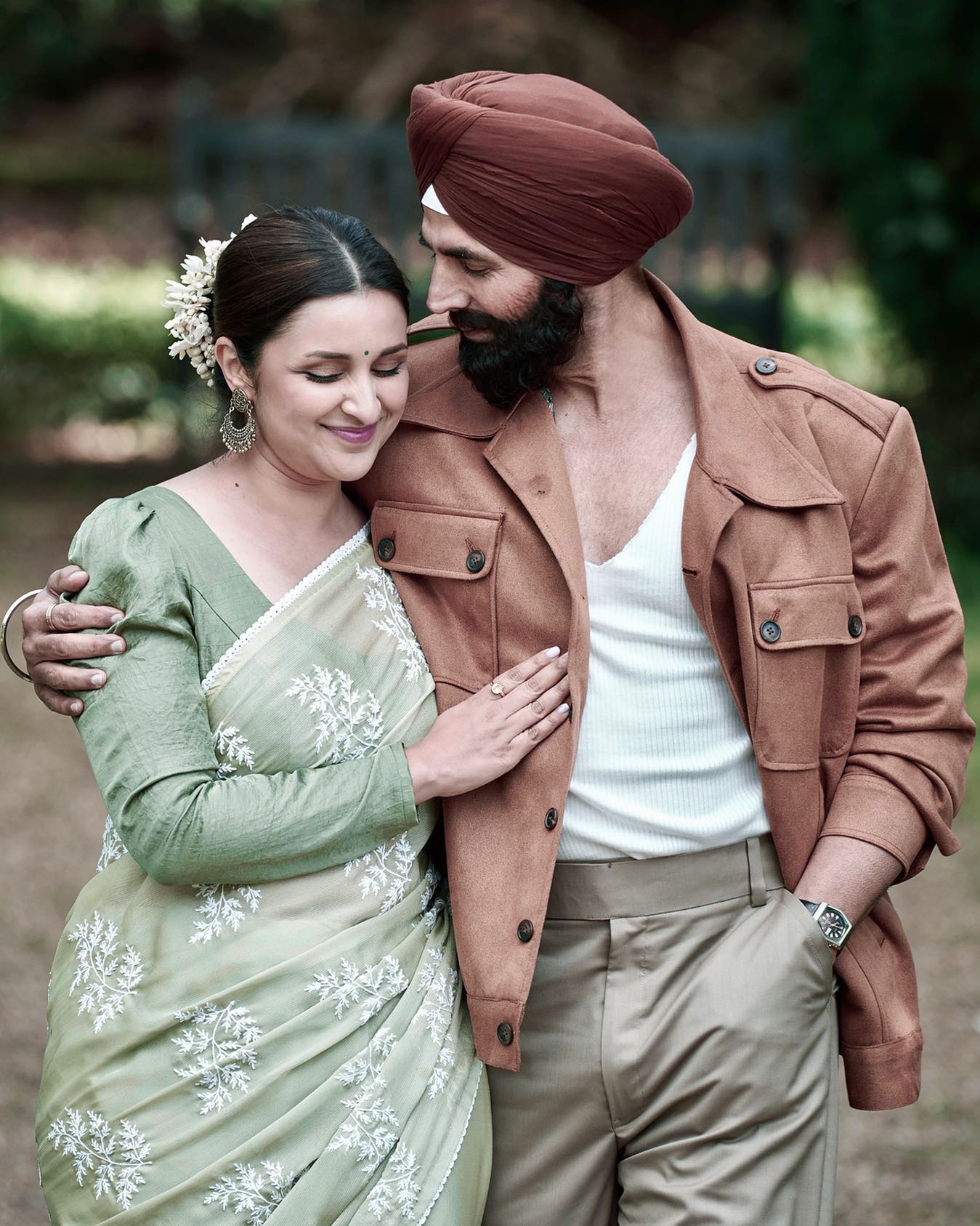 Akshay Kumar and Parineeti Chopra in Mission Raniganj