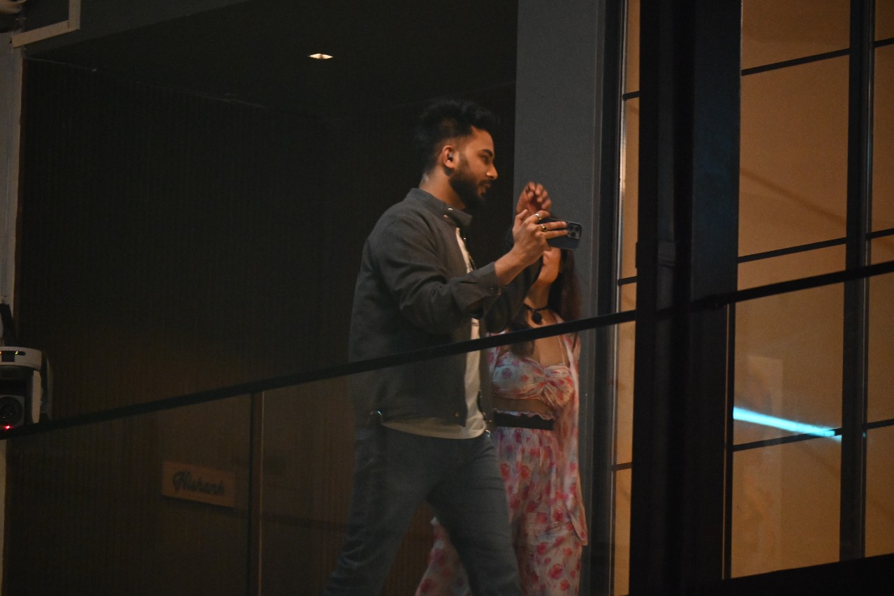 BTS pictute of Elvish Yadav from Temptation Island