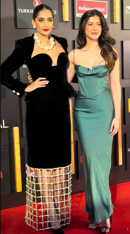 Sonam Kapoor and Shanaya Kapoor