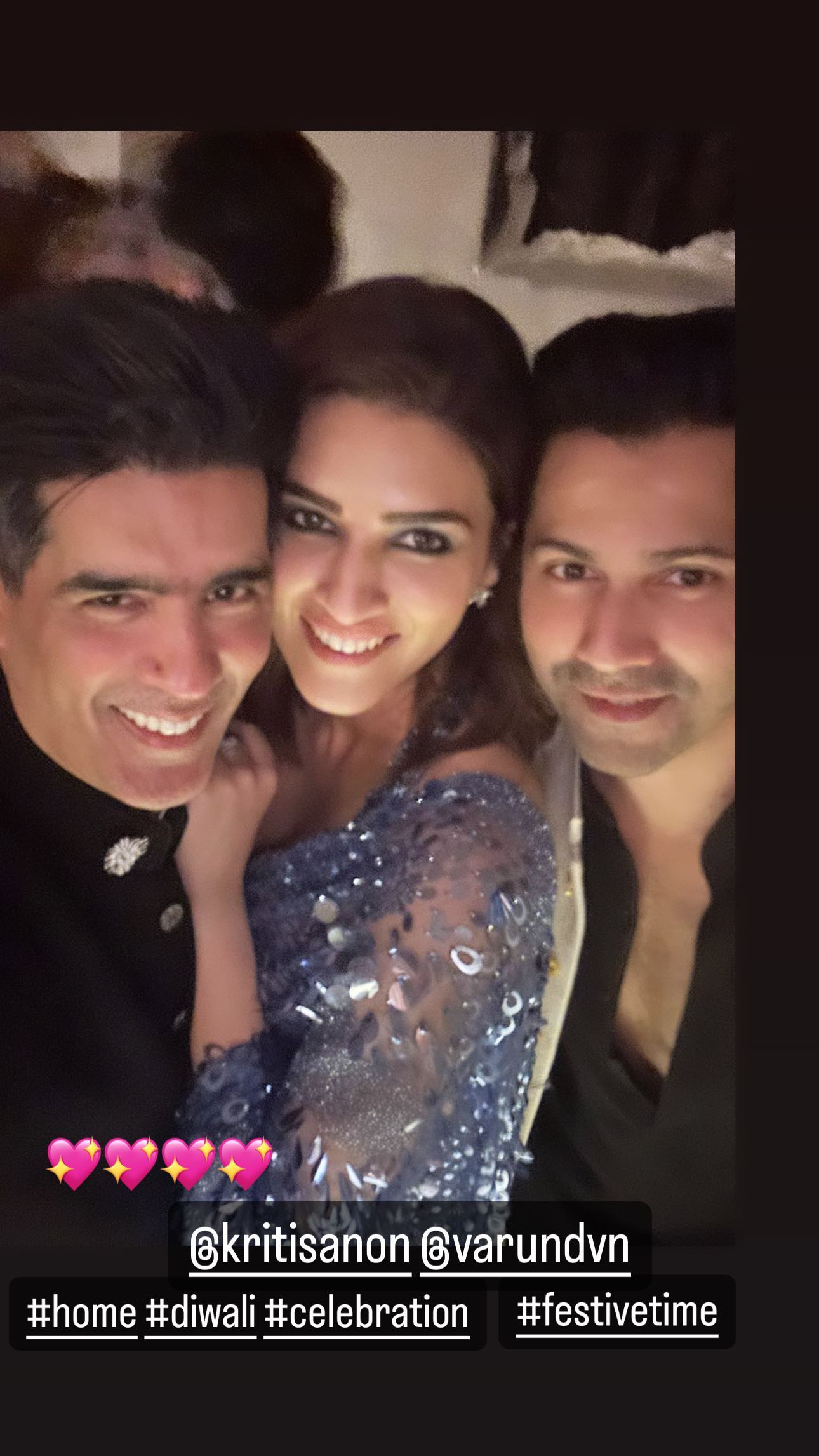 Varun Dhawan and Kriti Sanon at Manish Malhotra's bash