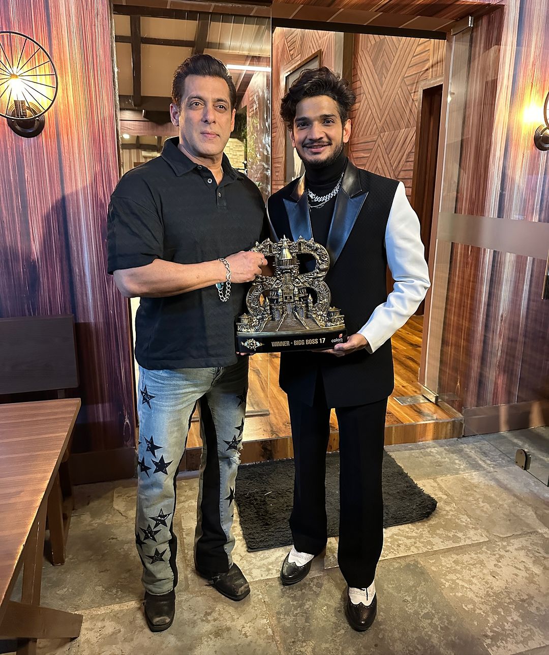 Munawar Faruqui with Salman Khan