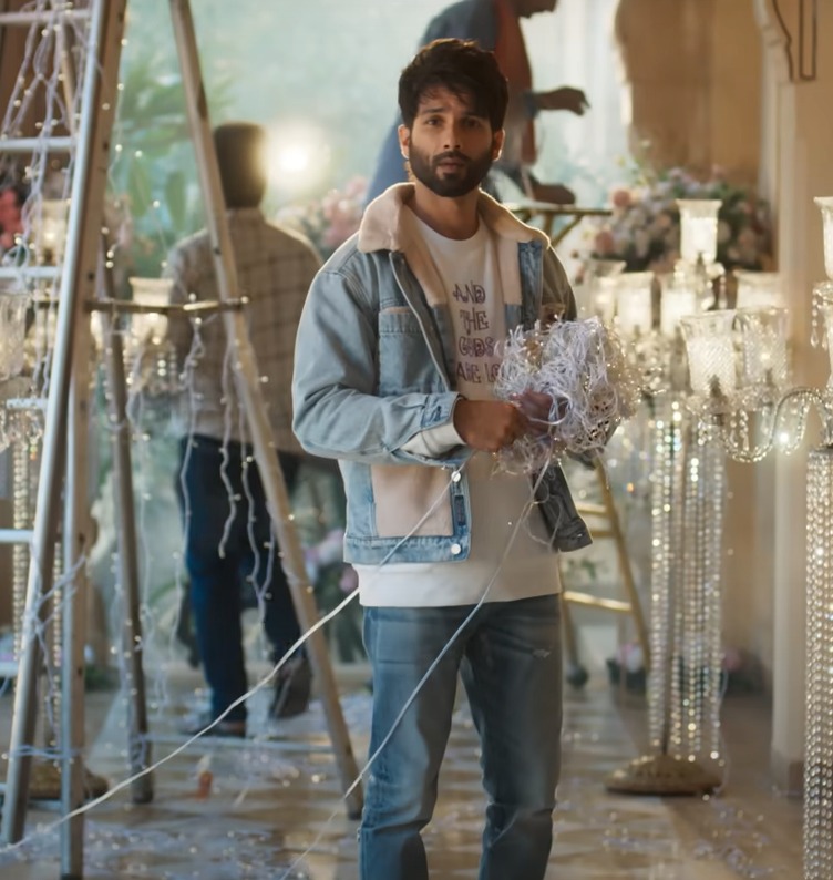Shahid Kapoor aces denim-on-denim look