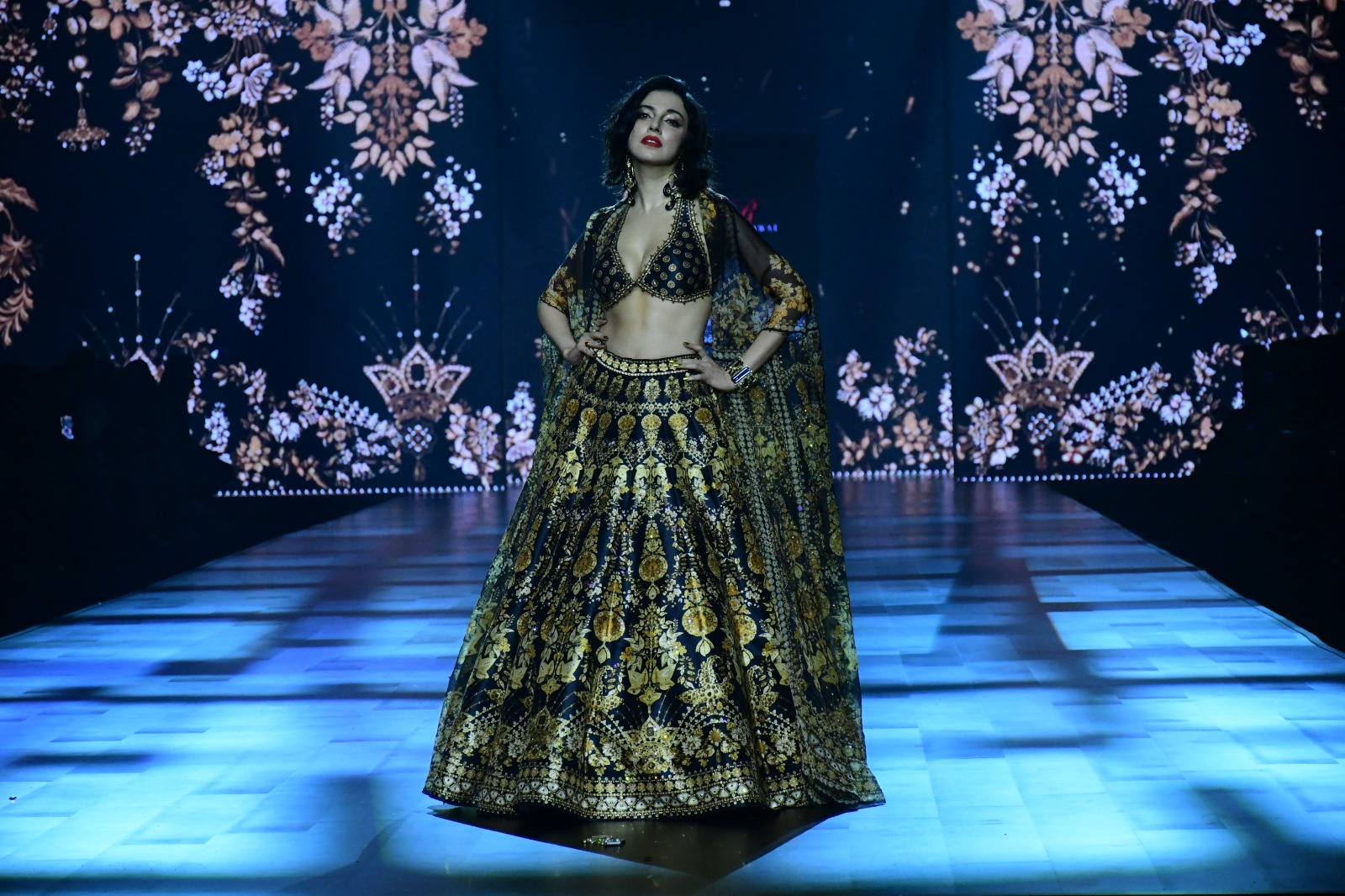 Divya Khosla Kumar turns showstopper for Rajdeep Ranawat on Day 3 of Lakme Fashion Week 2024