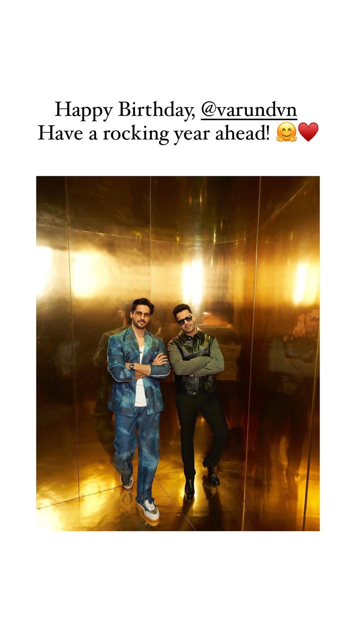 Sidharth-Malhotra-wishes-his-friend-Varun