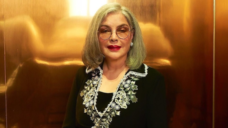 zeenat aman,