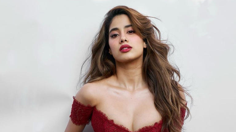 janhvi kapoor, paparazzi culture,