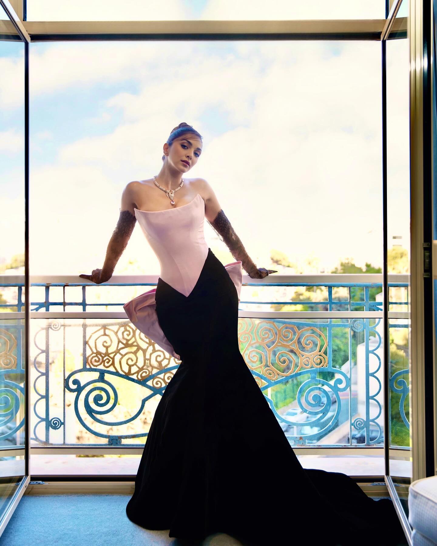 Kiara Advani in Nedret Taciroglu's creation