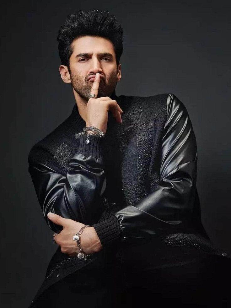 Aditya Roy Kapur (2)