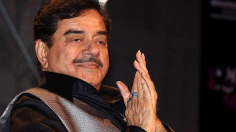 shatrunghan sinha, sonakshi sinha, shatrughan shina hospitalised