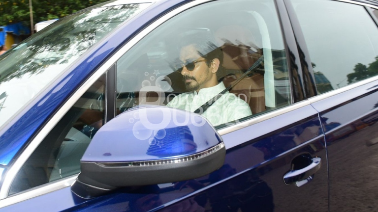 Siddharth at Sonakshi's Bandra house