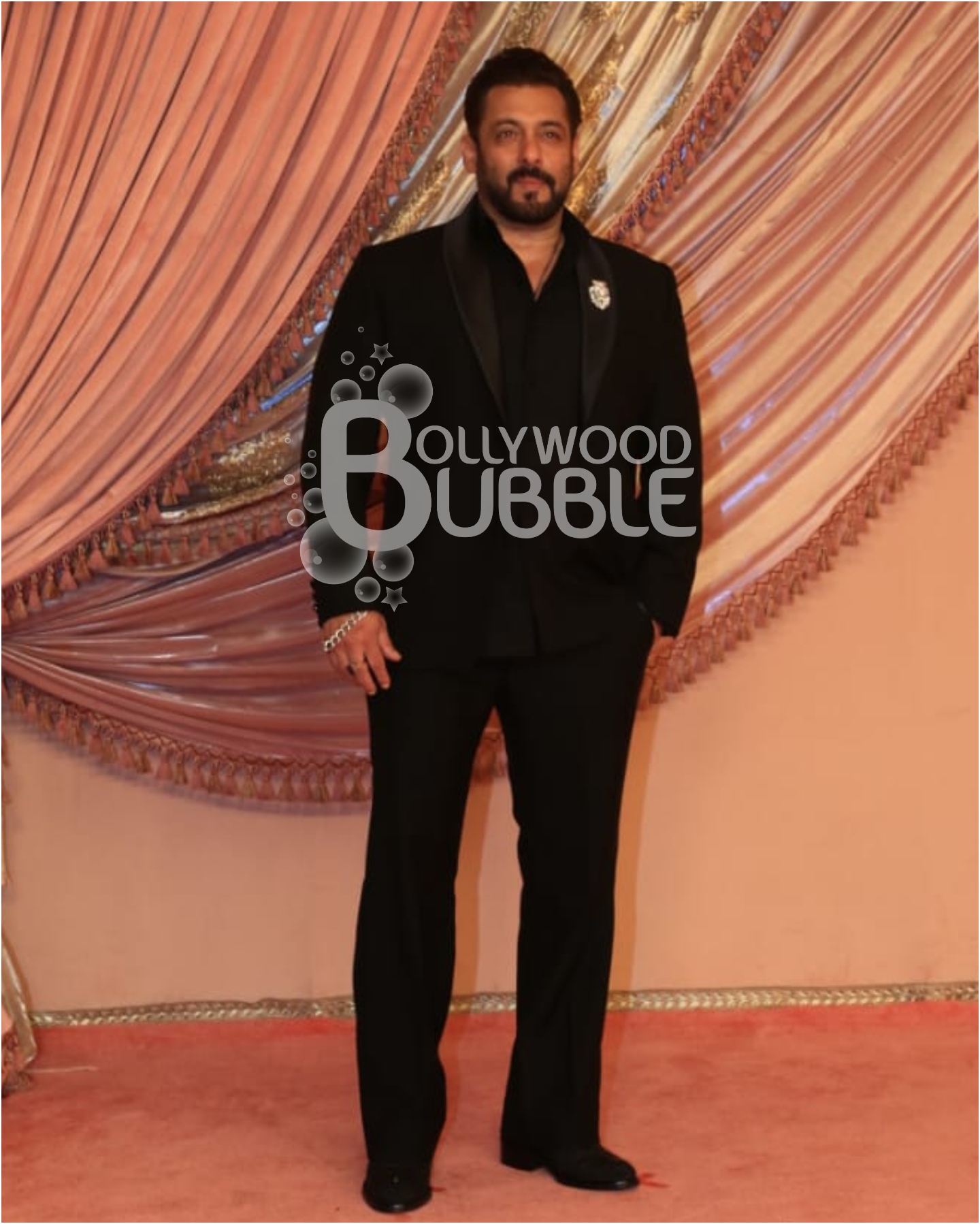 Salman Khan slays at Anant Ambani and Radhika Merchant's Sangeet ceremony