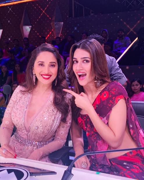 Kriti Sanon and Madhuri Dixit