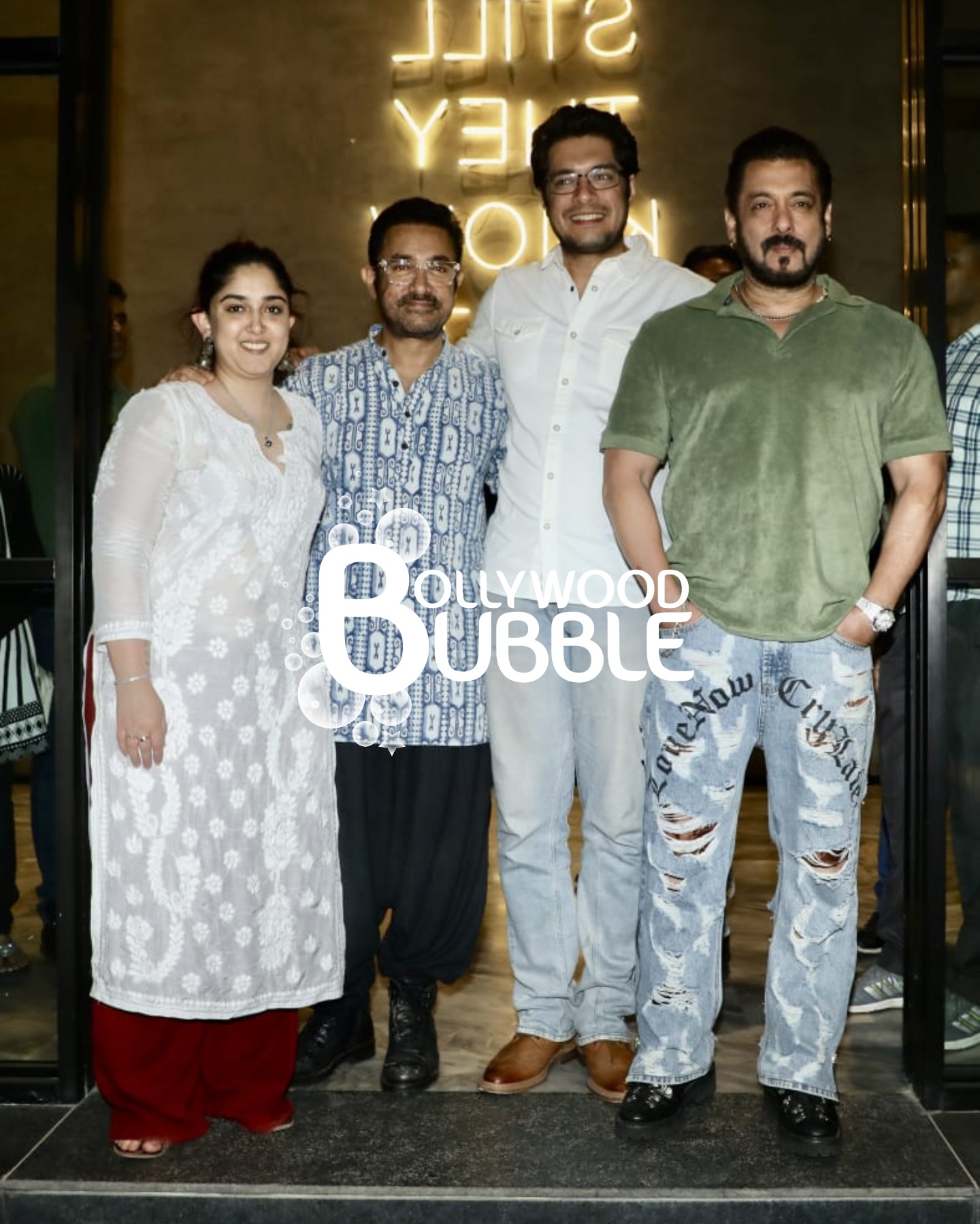 Ira Khan, Aamir Khan, Junaid Khan & Salman khan at Loveyapa screening